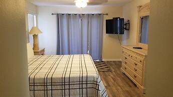 Spacious 5br, 3.5ba Villa South Facing Pool 5 Bedroom Villa by Redawni