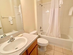 Spacious 5br, 3.5ba Villa South Facing Pool 5 Bedroom Villa by Redawni