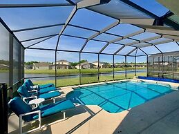 Spacious 5br, 3.5ba Villa South Facing Pool 5 Bedroom Villa by Redawni