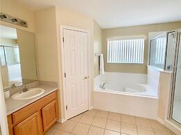 Spacious 5br, 3.5ba Villa South Facing Pool 5 Bedroom Villa by Redawni