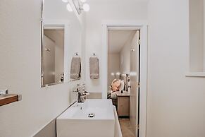 30gs - Bbq - Hot Tub - Wi-fi - Pets Okay - Sleeps 8 3 Bedroom Cabin by