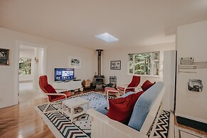 30gs - Bbq - Hot Tub - Wi-fi - Pets Okay - Sleeps 8 3 Bedroom Cabin by