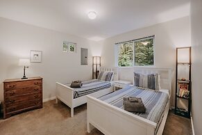 30gs - Bbq - Hot Tub - Wi-fi - Pets Okay - Sleeps 8 3 Bedroom Cabin by