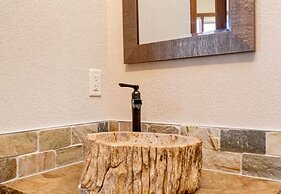 Azure Vista Vacation Home At Windcliff 3 Bedroom Home by Redawning