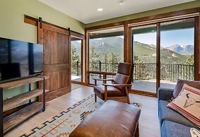 Azure Vista Vacation Home At Windcliff 3 Bedroom Home by Redawning