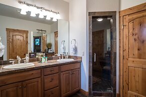 Alpine Vista 6 4 Bedroom Townhouse by RedAwning