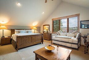 Alpine Vista 6 4 Bedroom Townhouse by RedAwning