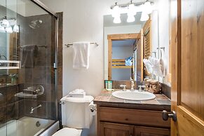 Alpine Vista 6 4 Bedroom Townhouse by RedAwning