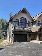 Alpine Vista 6 4 Bedroom Townhouse by RedAwning