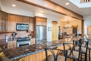 Alpine Vista 6 4 Bedroom Townhouse by RedAwning