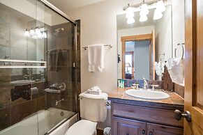 Alpine Vista 6 4 Bedroom Townhouse by RedAwning