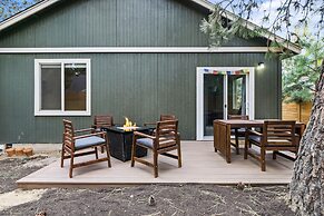 SW Decoy Home With Private Outdoor Living Space Includes Firepit by Re