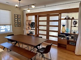 SW Decoy Home With Private Outdoor Living Space Includes Firepit by Re