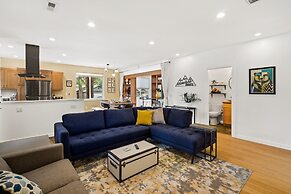 SW Decoy Home With Private Outdoor Living Space Includes Firepit by Re