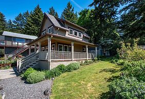 Venture Garden House 1 Bedroom Cottage by Redawning