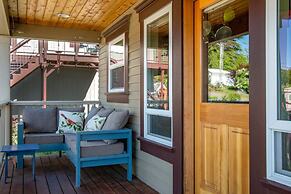 Venture Garden House 1 Bedroom Cottage by Redawning