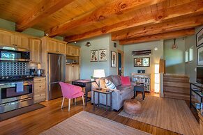 Venture Garden House 1 Bedroom Cottage by Redawning