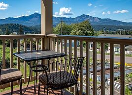 Venture Garden House 1 Bedroom Cottage by Redawning