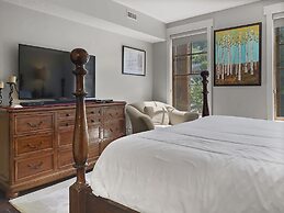 Town Pointe B202 3 Bedroom Condo by RedAwning