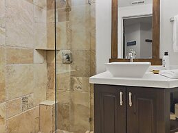 Town Pointe B202 3 Bedroom Condo by RedAwning