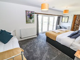 Bwthyn Y Bugail (shepherd's Cottage