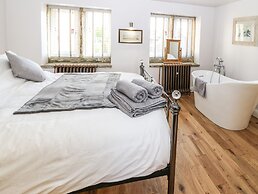 Ha'penny Cottage