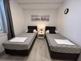 Apartments and Rooms Adriatic Suites