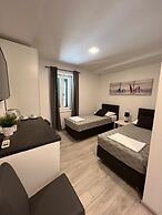 Apartments and Rooms Adriatic Suites