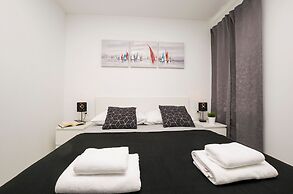 Apartments and Rooms Adriatic Suites