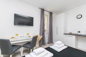Apartments and Rooms Adriatic Suites