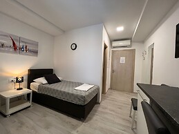 Apartments and Rooms Adriatic Suites