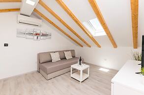 Apartments and Rooms Adriatic Suites