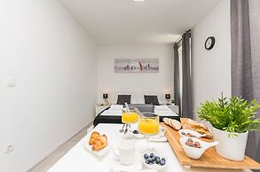 Apartments and Rooms Adriatic Suites