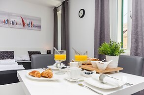 Apartments and Rooms Adriatic Suites