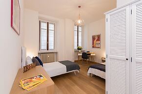 All'ombra del grattacielo