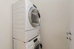 All'ombra del grattacielo