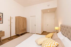 All'ombra del grattacielo