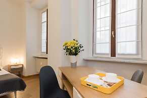 All'ombra del grattacielo