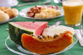 Pousada Guarubela Veloso