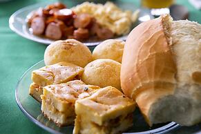 Pousada Guarubela Veloso