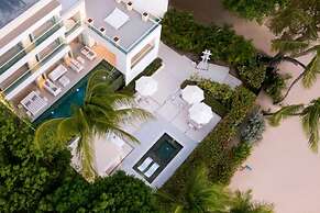 Footprints by Blue Sky Luxury