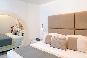 Footprints by Blue Sky Luxury