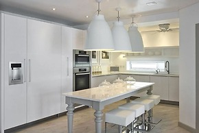 Footprints by Blue Sky Luxury