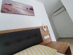 Gap Hotel