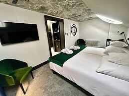 Hotel Liberté 33