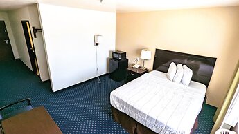 FairBridge Inn & Suites Canadian