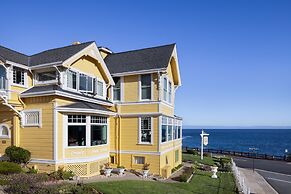 Seven Gables Inn on Monterey Bay, A Kirkwood Collection Property