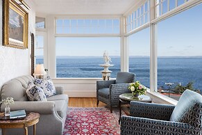 Seven Gables Inn on Monterey Bay, A Kirkwood Collection Property