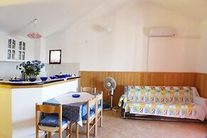 A2 - apt Near Beach With Terrace and the sea View
