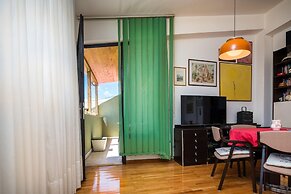 Big 80 m2 apt With Balcony in the Heart of Split